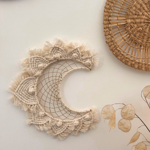 Lune en macramé