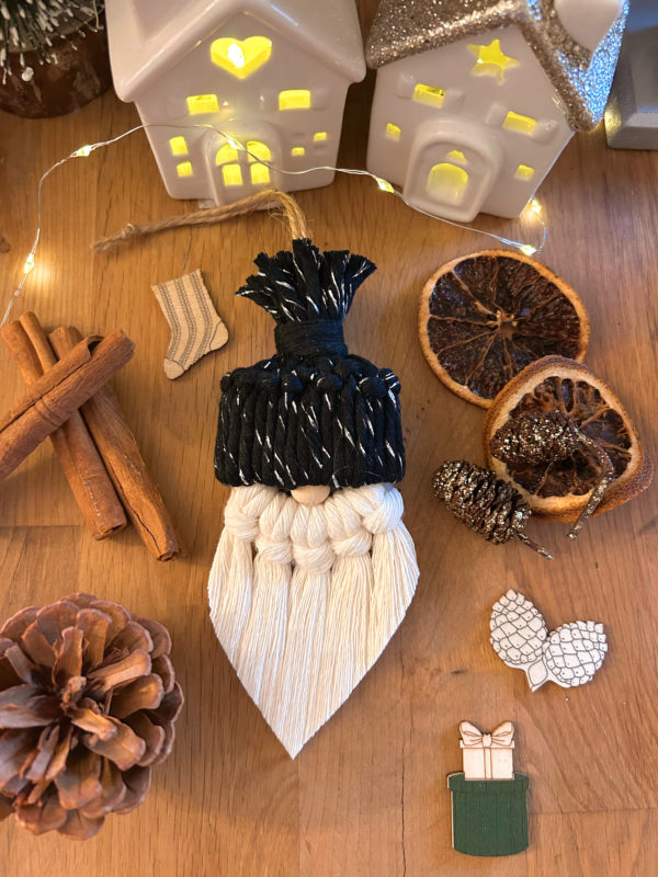 Père noël en macramé