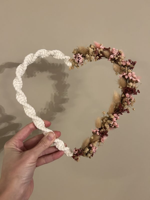 Coeur "I love you" macramé et fleurs séchées