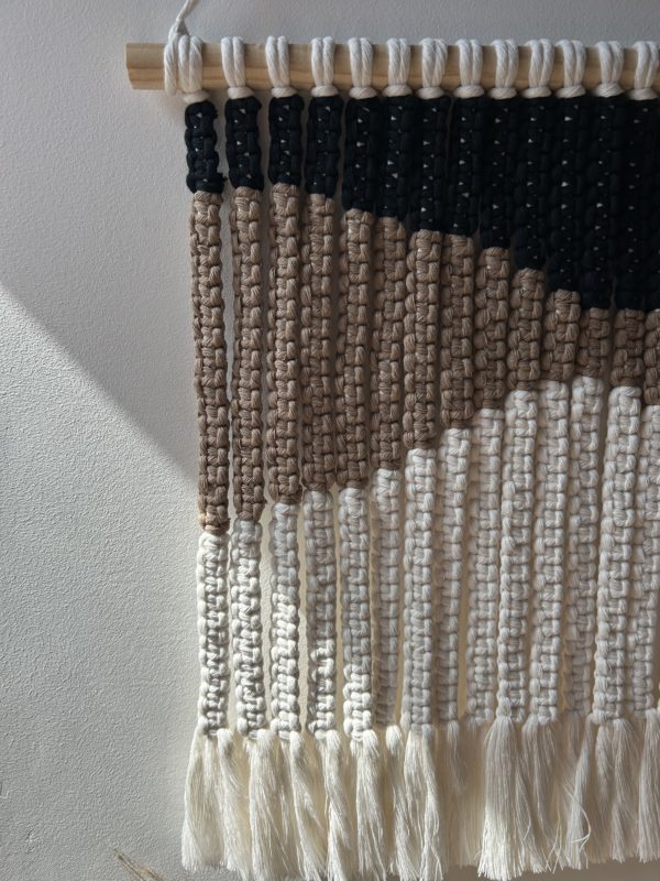 Tenture en macramé "Linéa"