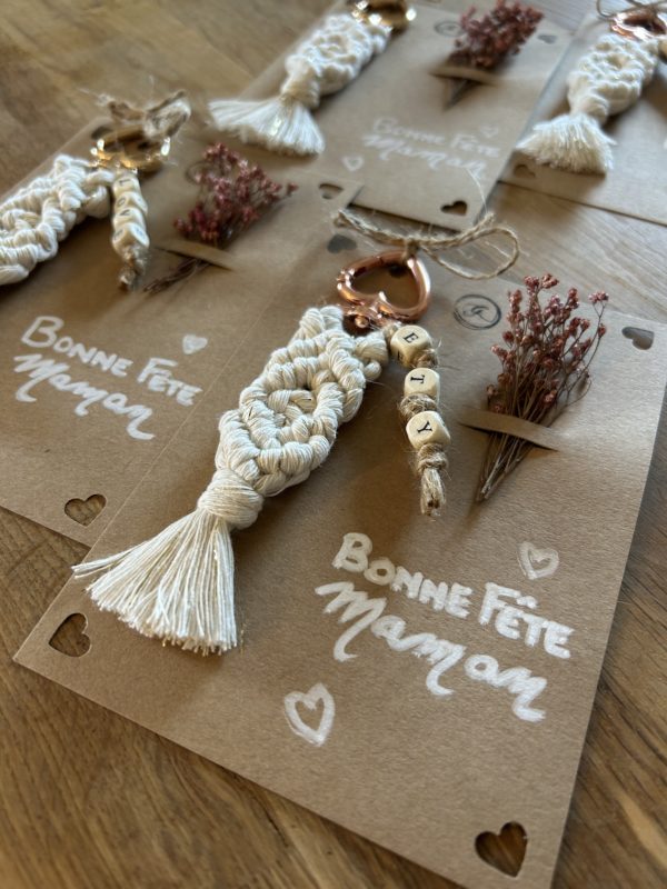 Porte-clés en macramé personnalisé
