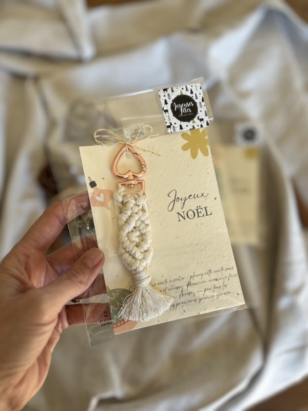 Porte clés en macramé et sa carte à semer