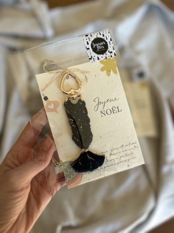 Porte clés en macramé et sa carte à semer