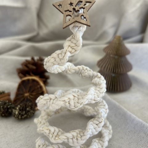 Sapin en macramé