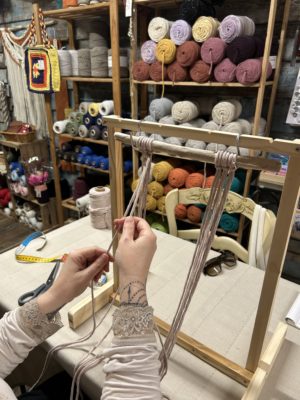 support en bois macramé